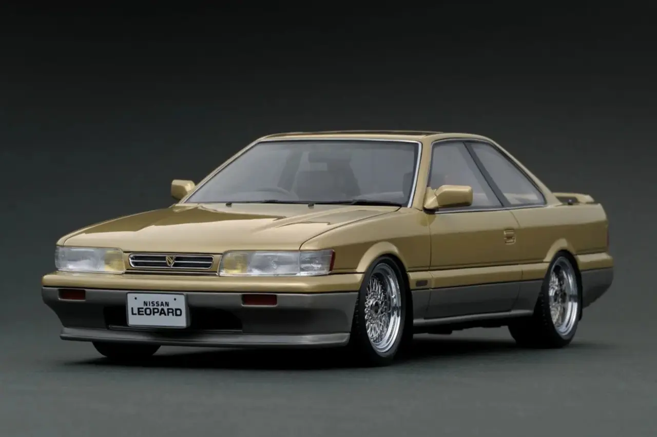 Nissan Nissan Leopard Ultima V30TWINCAM TURBO (F31) - 1:18 - Ignition Model