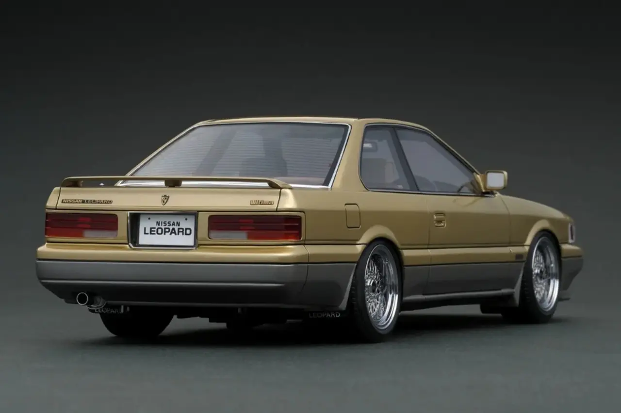 Nissan Nissan Leopard Ultima V30TWINCAM TURBO (F31) - 1:18 - Ignition Model