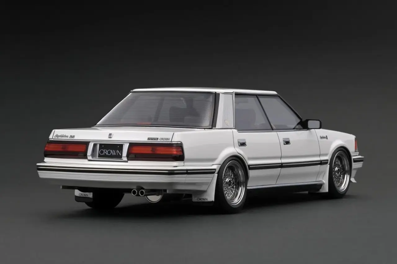 Toyota Toyota Crown 2.8 Royal Saloon G (120) - 1:18 - Ignition Model Toyota Toyota Crown 2.8 Royal Saloon G (120) - 1:18 - Ignition Model