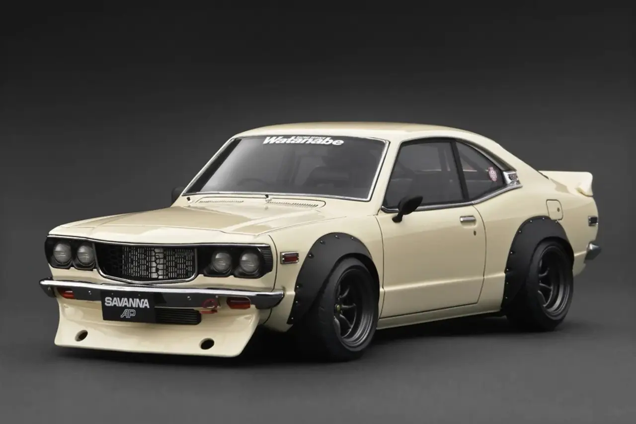 Mazda Mazda Savanna (S124A) - 1:18 - Ignition Model Mazda Mazda Savanna (S124A) - 1:18 - Ignition Model