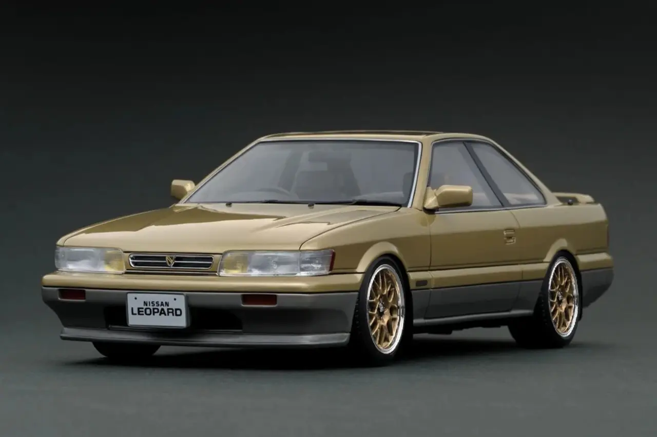 Nissan Nissan Leopard Ultima V30TWINCAM TURBO (F31) - 1:18 - Ignition Model