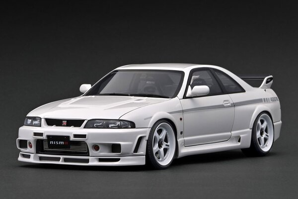 Nissan Nissan Nismo 400R (BCNR33) - 1:18 - Ignition Model Nissan Nissan Nismo 400R (BCNR33) - 1:18 - Ignition Model