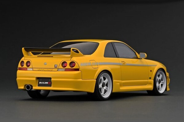 Nissan Nissan Nismo 400R (BCNR33) - 1:18 - Ignition Model Nissan Nissan Nismo 400R (BCNR33) - 1:18 - Ignition Model