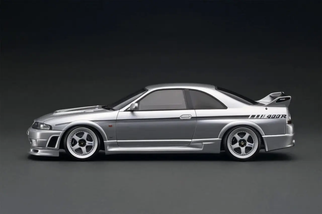 Nissan Nissan Nismo 400R (BCNR33) - 1:18 - Ignition Model Nissan Nissan Nismo 400R (BCNR33) - 1:18 - Ignition Model