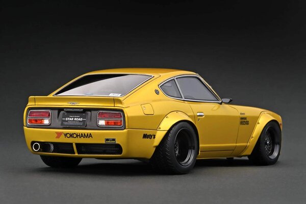 Nissan Nissan Fairlady Z (S30) STAR ROAD - 1:18 - Ignition Model Nissan Nissan Fairlady Z (S30) STAR ROAD - 1:18 - Ignition Model