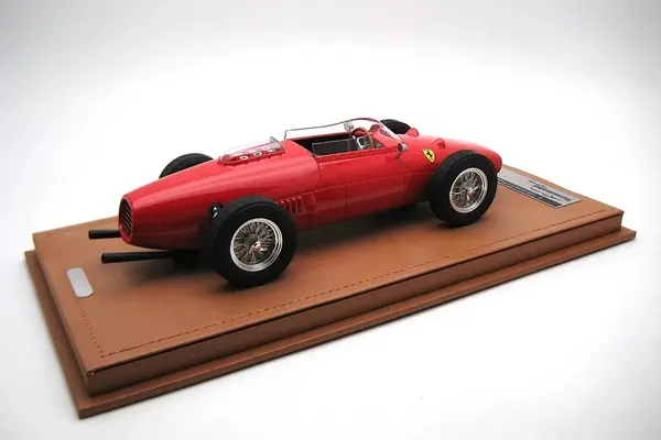 Ferrari Ferrari 156 Dino F2 1960 Press Version - 1:18 - Tecnomodel Mythos Ferrari Ferrari 156 Dino F2 1960 Press Version - 1:18 - Tecnomodel Mythos