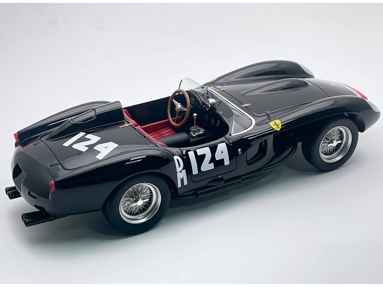 Ferrari Ferrari 250 TR Pontoon-Fender #124 SCCA Virginia 1959 - 1:18 - Tecnomodel Mythos Ferrari Ferrari 250 TR Pontoon-Fender #124 SCCA Virginia 1959 - 1:18 - Tecnomodel Mythos