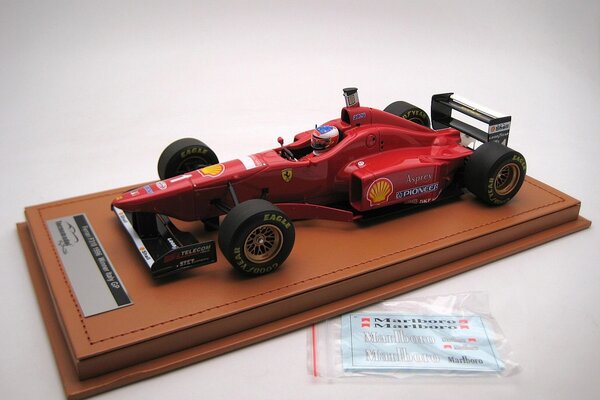 F1 Ferrari F310 #1 Winner GP Italy 1996 + Driver - 1:18 - Tecnomodel Mythos F1 Ferrari F310 #1 Winner GP Italy 1996 + Driver - 1:18 - Tecnomodel Mythos
