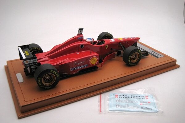 F1 Ferrari F310 #1 Winner GP Italy 1996 + Driver - 1:18 - Tecnomodel Mythos F1 Ferrari F310 #1 Winner GP Italy 1996 + Driver - 1:18 - Tecnomodel Mythos