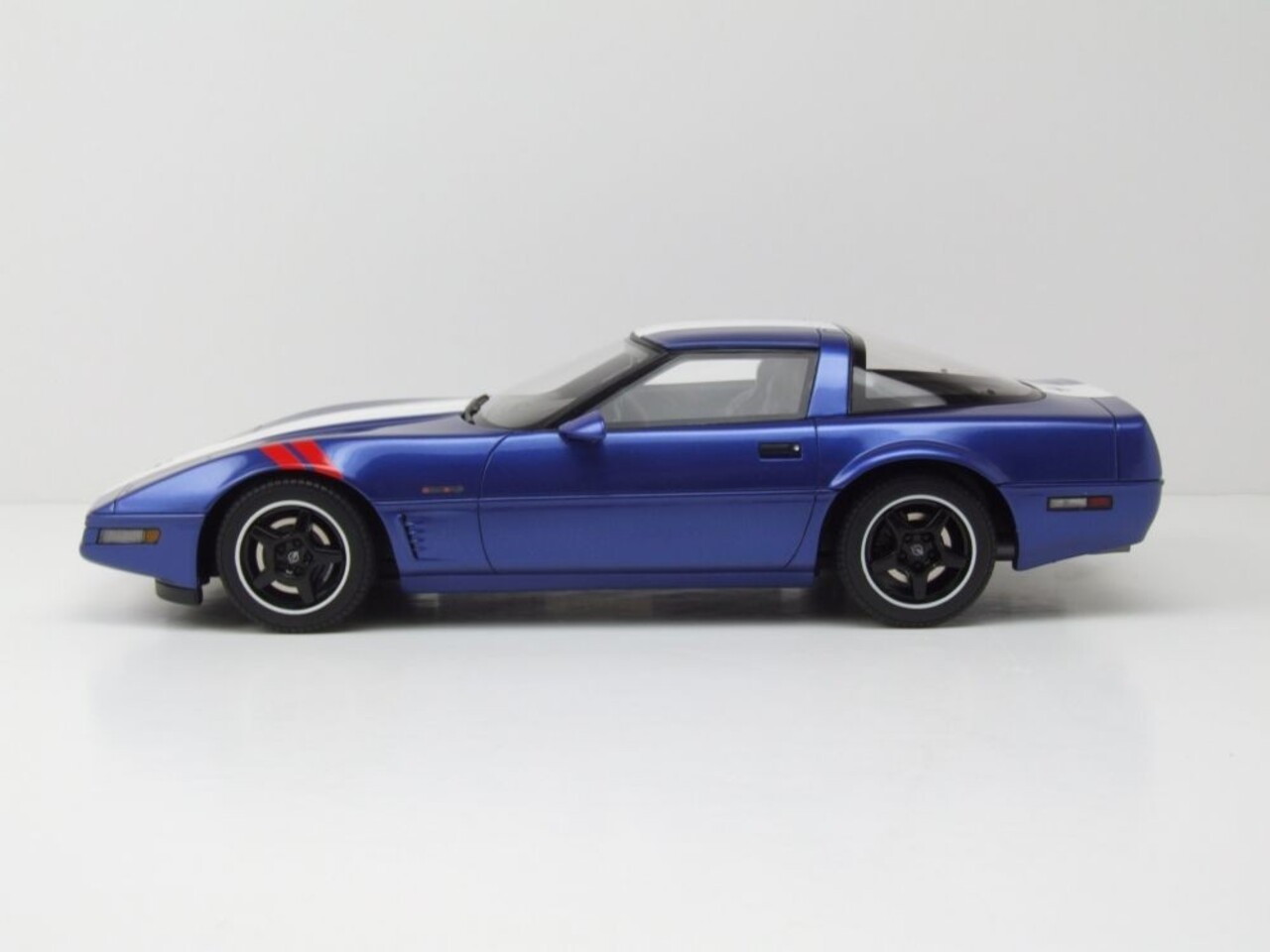 Chevrolet Chevrolet Corvette C4 Coupe 1996 - 1:18 - GT Spirit