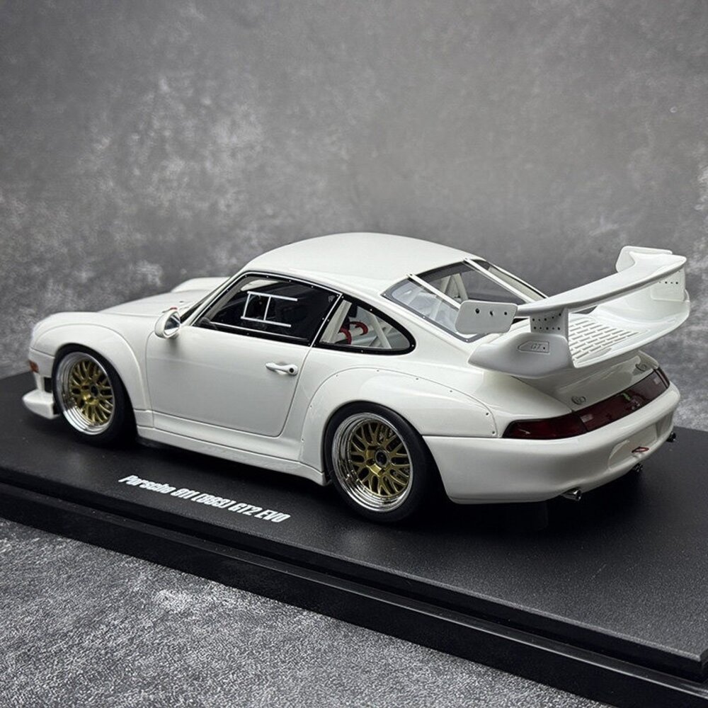 Porsche Porsche 911/ 993 GT2 Evo Coupe 1995 - 1:18 - GT Spirit Porsche Porsche 911/ 993 GT2 Evo Coupe 1995 - 1:18 - GT Spirit