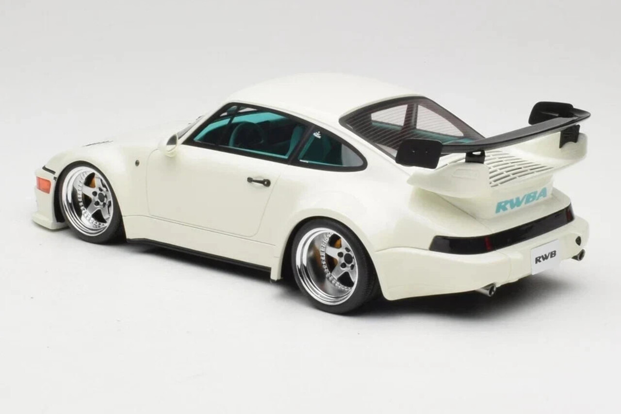 Porsche Porsche 911/ 993 RWB 'Sandstorm' 2023 - 1:18 - GT Spirit Porsche Porsche 911/ 993 RWB 'Sandstorm' 2023 - 1:18 - GT Spirit