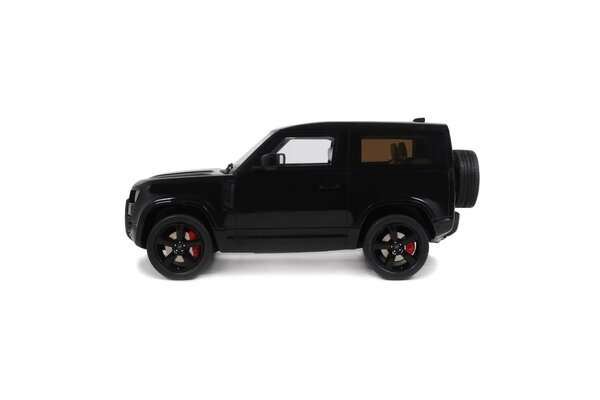 Land Rover Land Rover Defender 90 P400 X-Dynamic HSE 2021 - 1:18 - GT Spirit Land Rover Land Rover Defender 90 P400 X-Dynamic HSE 2021 - 1:18 - GT Spirit