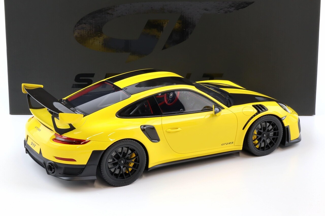 Porsche Porsche 911/992 GT2 RS Weissach Package 2018 - 1:12 - GT Spirit Porsche Porsche 911/992 GT2 RS Weissach Package 2018 - 1:12 - GT Spirit