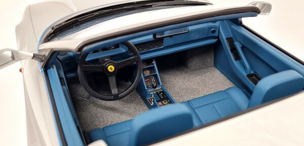 Ferrari Ferrari Testarossa Spider 1998 - 1:12 - GT Spirit Ferrari Ferrari Testarossa Spider 1998 - 1:12 - GT Spirit