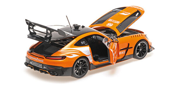 Formule 1 Mercedes-AMG GT Black Series Safety Car F1 Silverstone 2025 - 1:18 - Minichamps