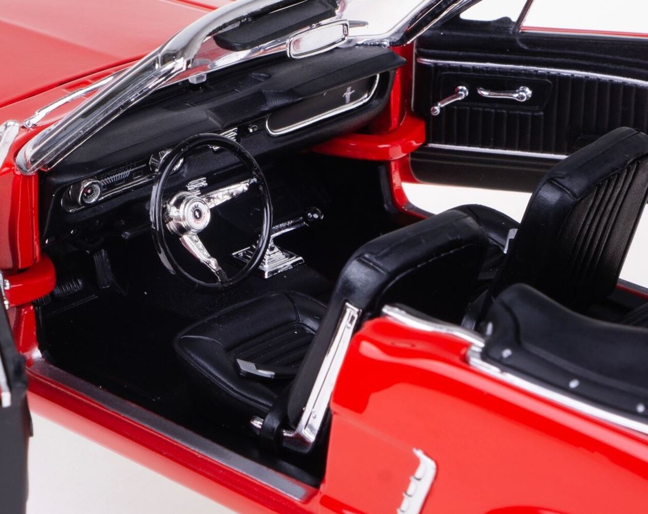 Ford Ford Mustang 1964 1/2 - 1:18 - Welly Ford Ford Mustang 1964 1/2 - 1:18 - Welly