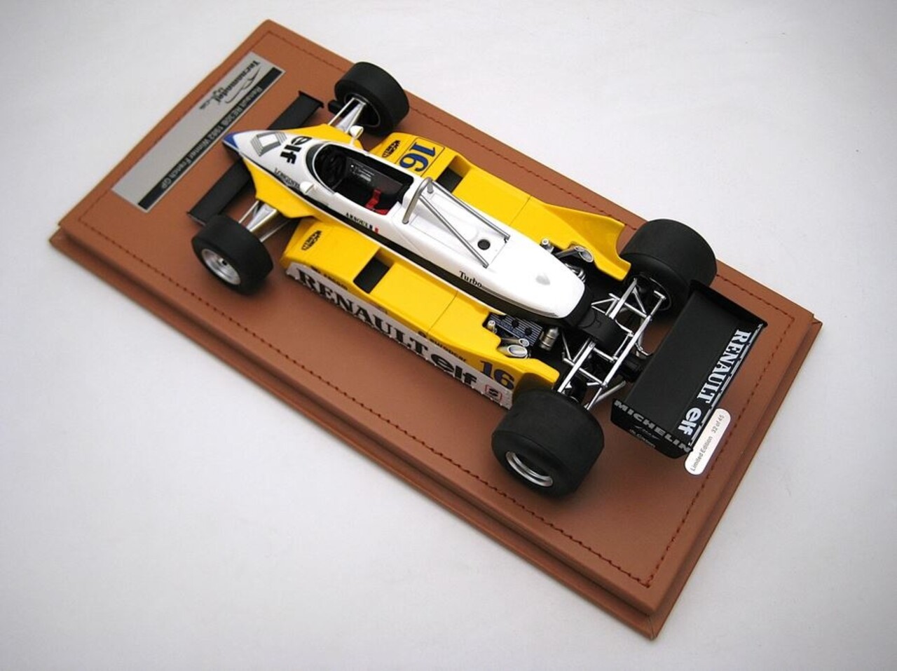 Formule 1 Renault RE30B #16 (Rene Arnoux) Winner French GP 1982 - 1:18 - Tecnomodel Mythos Formule 1 Renault RE30B #16 (Rene Arnoux) Winner French GP 1982 - 1:18 - Tecnomodel Mythos