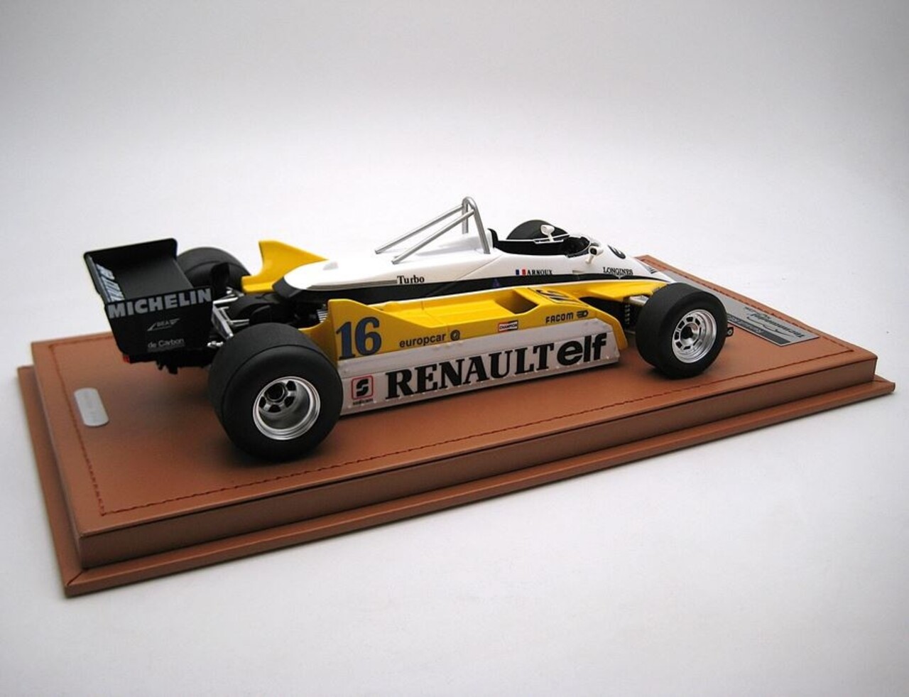 Formule 1 Renault RE30B #16 (Rene Arnoux) Winner French GP 1982 - 1:18 - Tecnomodel Mythos Formule 1 Renault RE30B #16 (Rene Arnoux) Winner French GP 1982 - 1:18 - Tecnomodel Mythos
