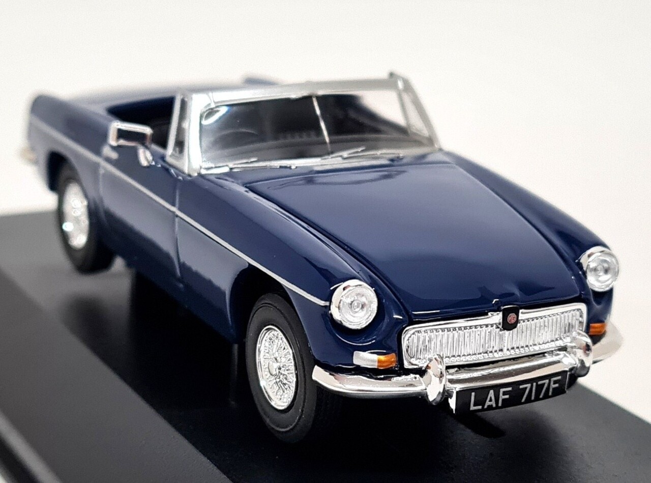 MG MG B MKI Roadster 1967 - 1:43 - Corgi / Vanguards
