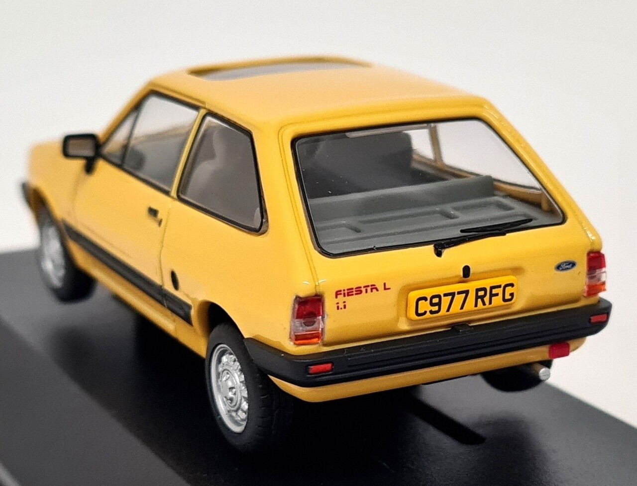 Ford Ford Escort MKII 1.1L - 1:43 - Corgi / Vanguards Ford Ford Escort MKII 1.1L - 1:43 - Corgi / Vanguards