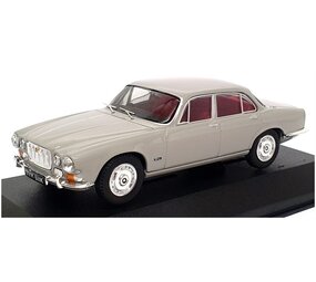 Jaguar Jaguar XJ6 Series 1 4.2L SWB + Red Leather -1:43 - Vanguards Jaguar Jaguar XJ6 Series 1 4.2L SWB + Red Leather -1:43 - Vanguards