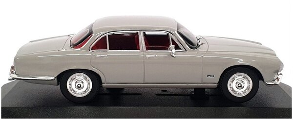 Jaguar Jaguar XJ6 Series 1 4.2L SWB + Red Leather -1:43 - Vanguards Jaguar Jaguar XJ6 Series 1 4.2L SWB + Red Leather -1:43 - Vanguards