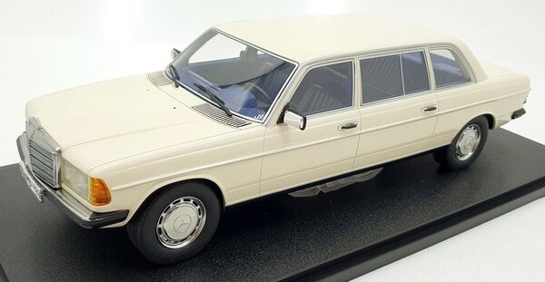 Mercedes-Benz Mercedes-Benz E-Class E250 (W123) Limousine 1978 - 1:18 - Cult Scale Models