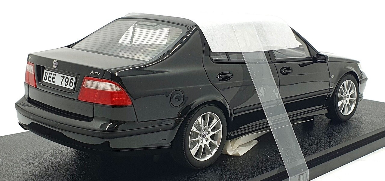 Saab Saab 9-5 Turbo Aero 1998-2004 - 1:18 - Cult Scale Models