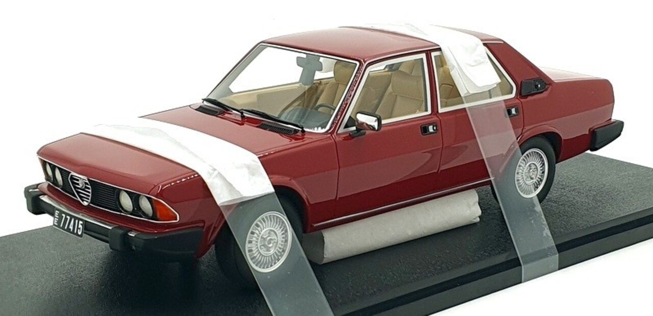 Alfa Romeo Alfa Romeo Alfa 6 2.5 1979-1983 - 1:18 - Cult Scale Models