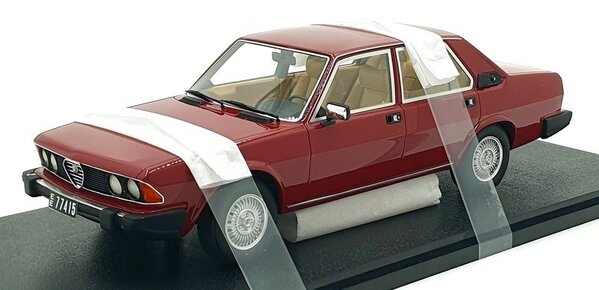 Alfa Romeo Alfa Romeo Alfa 6 2.5 1979-1983 - 1:18 - Cult Scale Models