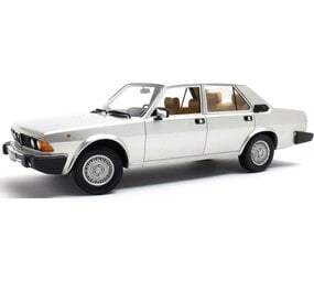Alfa Romeo Alfa Romeo Alfa 6 2.5 1979-1983 - 1:18 - Cult Scale Models