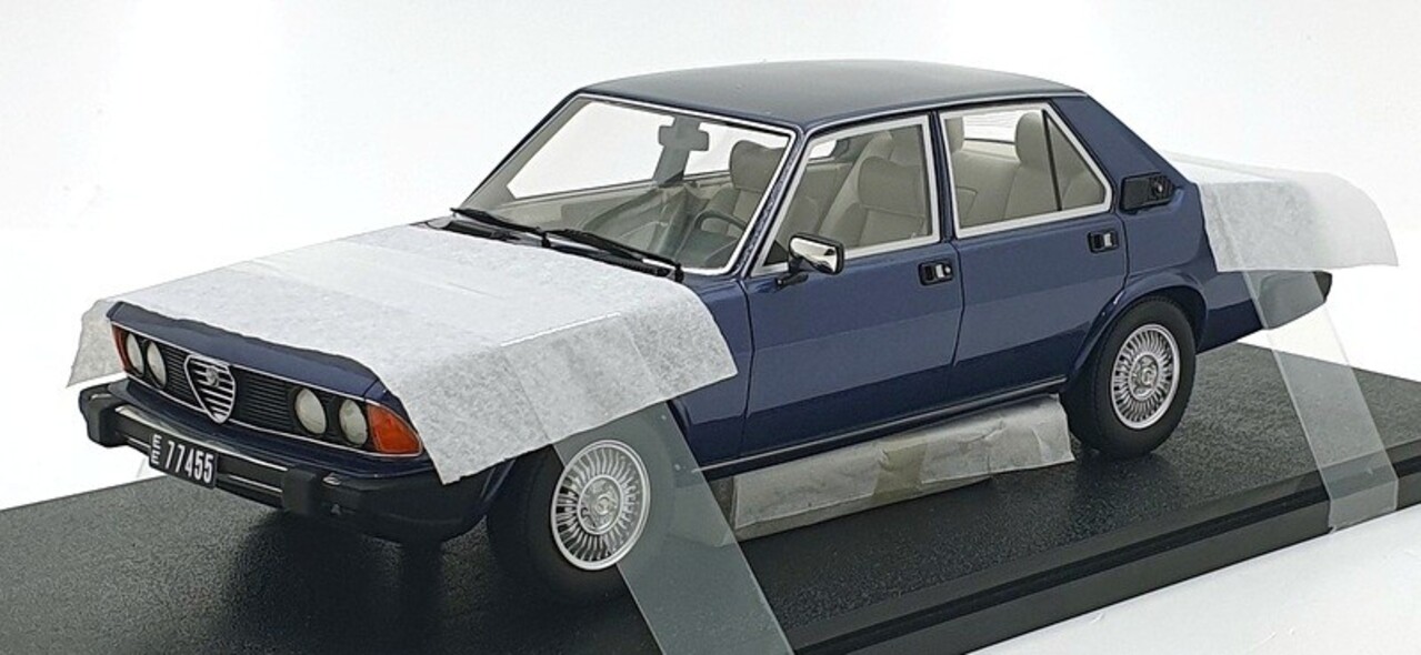 Alfa Romeo Alfa Romeo Alfa 6 2.5 1979-1983 - 1:18 - Cult Scale Models