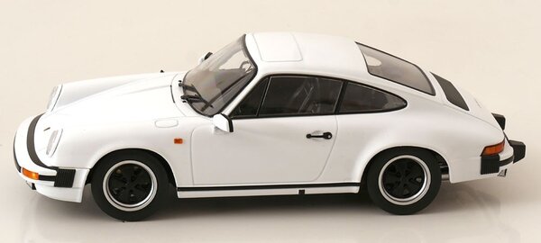 Porsche Porsche 911 Carrera Coupe 1983 - 1:18 - KK Scale