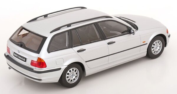 BMW BMW 3-Series (E46) Touring Station Wagon 1999 - 1:18 - KK Scale BMW BMW 3-Series (E46) Touring Station Wagon 1999 - 1:18 - KK Scale