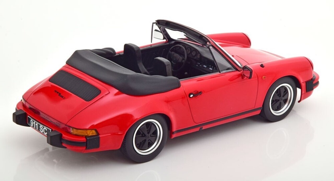 Porsche Porsche 911 SC Cabriolet 1983 + Extra Soft-Top - 1:18 - KK Scale Porsche Porsche 911 SC Cabriolet 1983 + Extra Soft-Top - 1:18 - KK Scale