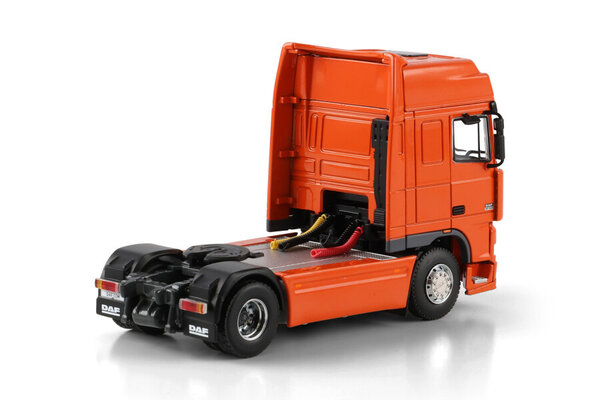 DAF DAF 95XF Super Space Cab 4x2 - 1:50 - WSI Models DAF DAF 95XF Super Space Cab 4x2 - 1:50 - WSI Models