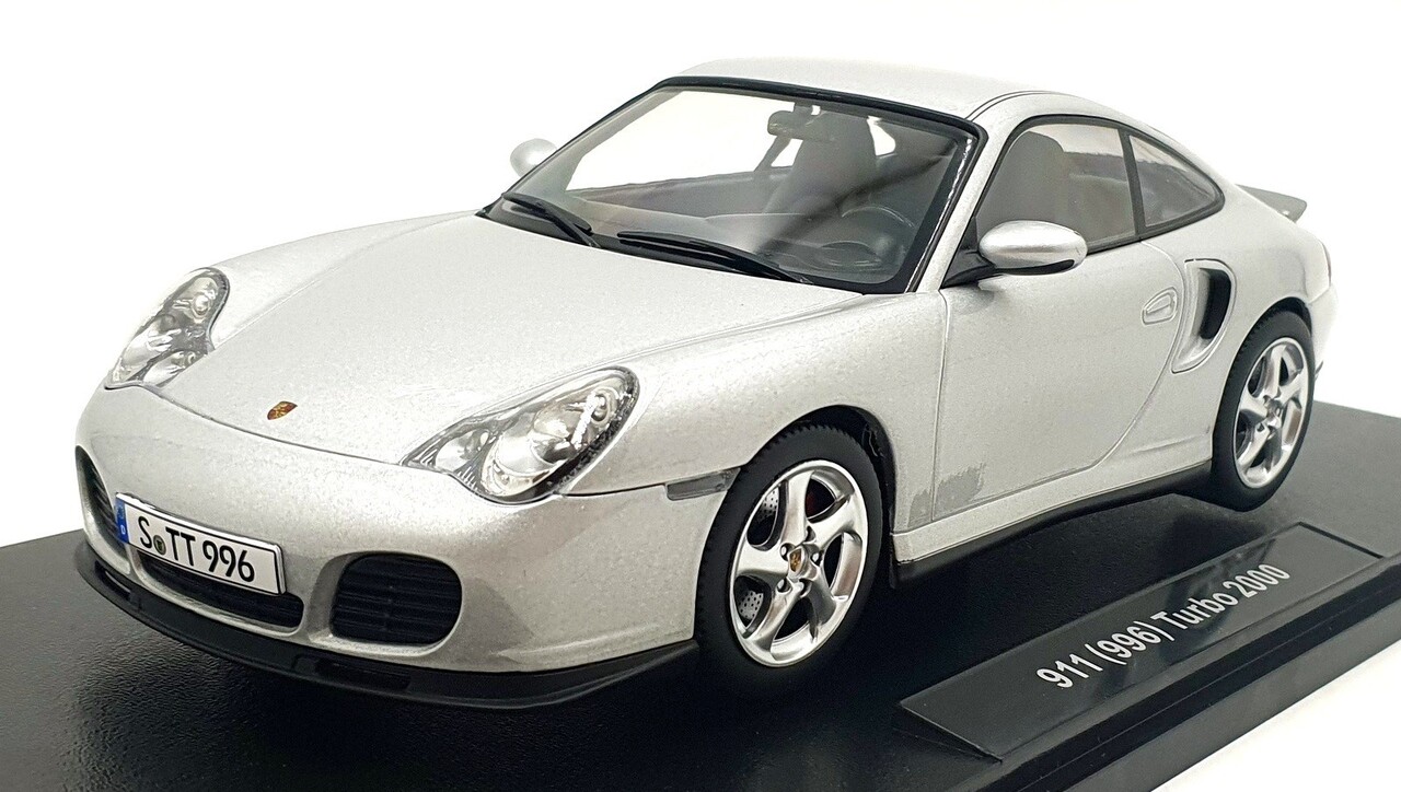 Porsche Porsche 911/996 Turbo 2000 - 1:18 - KK Scale Porsche Porsche 911/996 Turbo 2000 - 1:18 - KK Scale