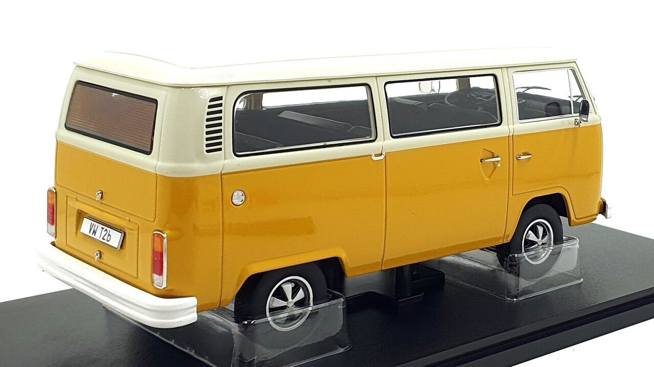 Volkswagen Volkswagen T2 Mini Bus + Fuchs Rims 1972 - 1:18 - KK Scale Volkswagen Volkswagen T2 Mini Bus + Fuchs Rims 1972 - 1:18 - KK Scale