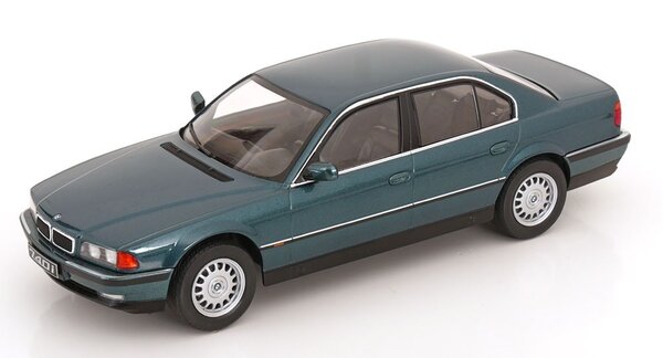 BMW BMW 740i (E38) 1-Serie 1994 - 1:18 - KK Scale BMW BMW 740i (E38) 1-Serie 1994 - 1:18 - KK Scale