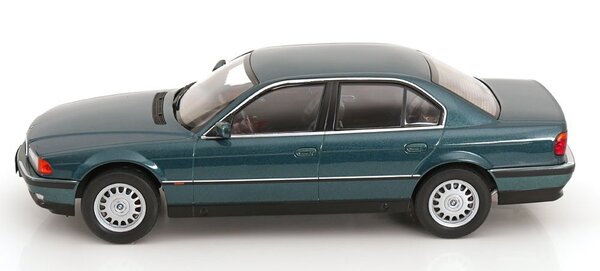 BMW BMW 740i (E38) 1-Serie 1994 - 1:18 - KK Scale BMW BMW 740i (E38) 1-Serie 1994 - 1:18 - KK Scale