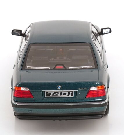 BMW BMW 740i (E38) 1-Serie 1994 - 1:18 - KK Scale BMW BMW 740i (E38) 1-Serie 1994 - 1:18 - KK Scale