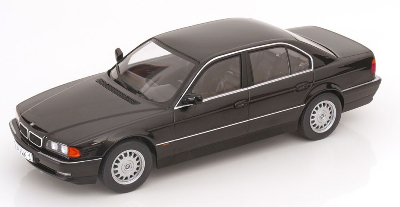 BMW BMW 740i (E38) 1-Serie 1994 - 1:18 - KK Scale BMW BMW 740i (E38) 1-Serie 1994 - 1:18 - KK Scale