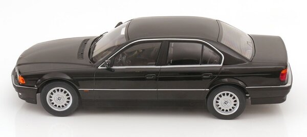 BMW BMW 740i (E38) 1-Serie 1994 - 1:18 - KK Scale BMW BMW 740i (E38) 1-Serie 1994 - 1:18 - KK Scale