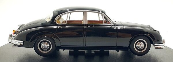 Daimler Daimler 250 V8 RHD 1962 (+ Beige Interior) - 1:18 - KK Scale Daimler Daimler 250 V8 RHD 1962 (+ Beige Interior) - 1:18 - KK Scale