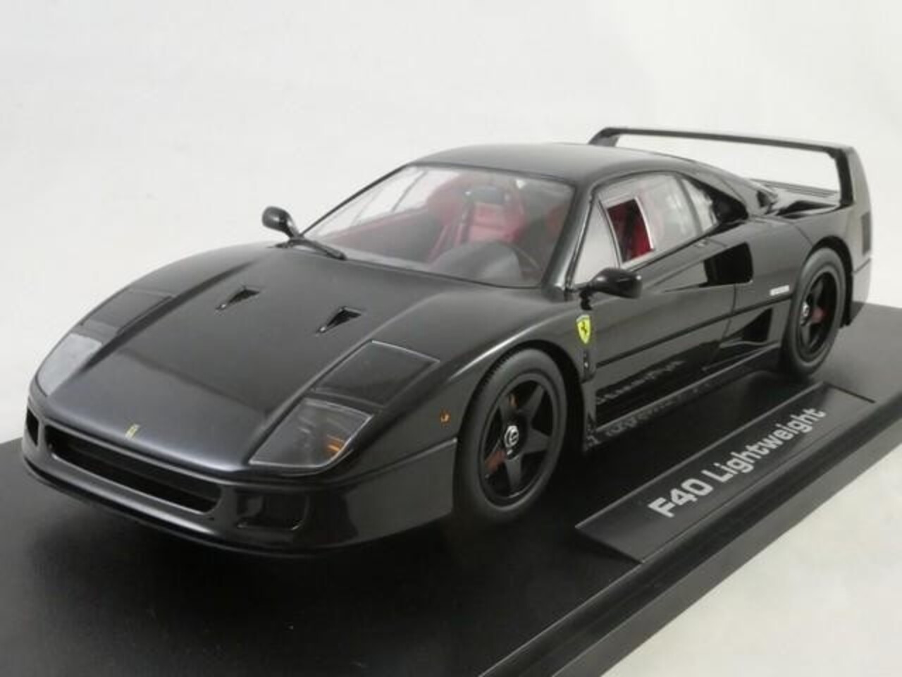 Ferrari Ferrari F40 Lightweight 1990 - 1:18 - KK Scale Ferrari Ferrari F40 Lightweight 1990 - 1:18 - KK Scale