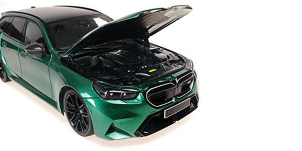 BMW BMW M5 Touring 2024 - 1:18 - Minichamps BMW BMW M5 Touring 2024 - 1:18 - Minichamps