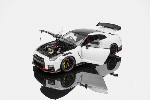 Nissan Nissan GT-R Nismo (R35) Special Edition 2022 - 1:18 - MotorHelix Nissan Nissan GT-R Nismo (R35) Special Edition 2022 - 1:18 - MotorHelix