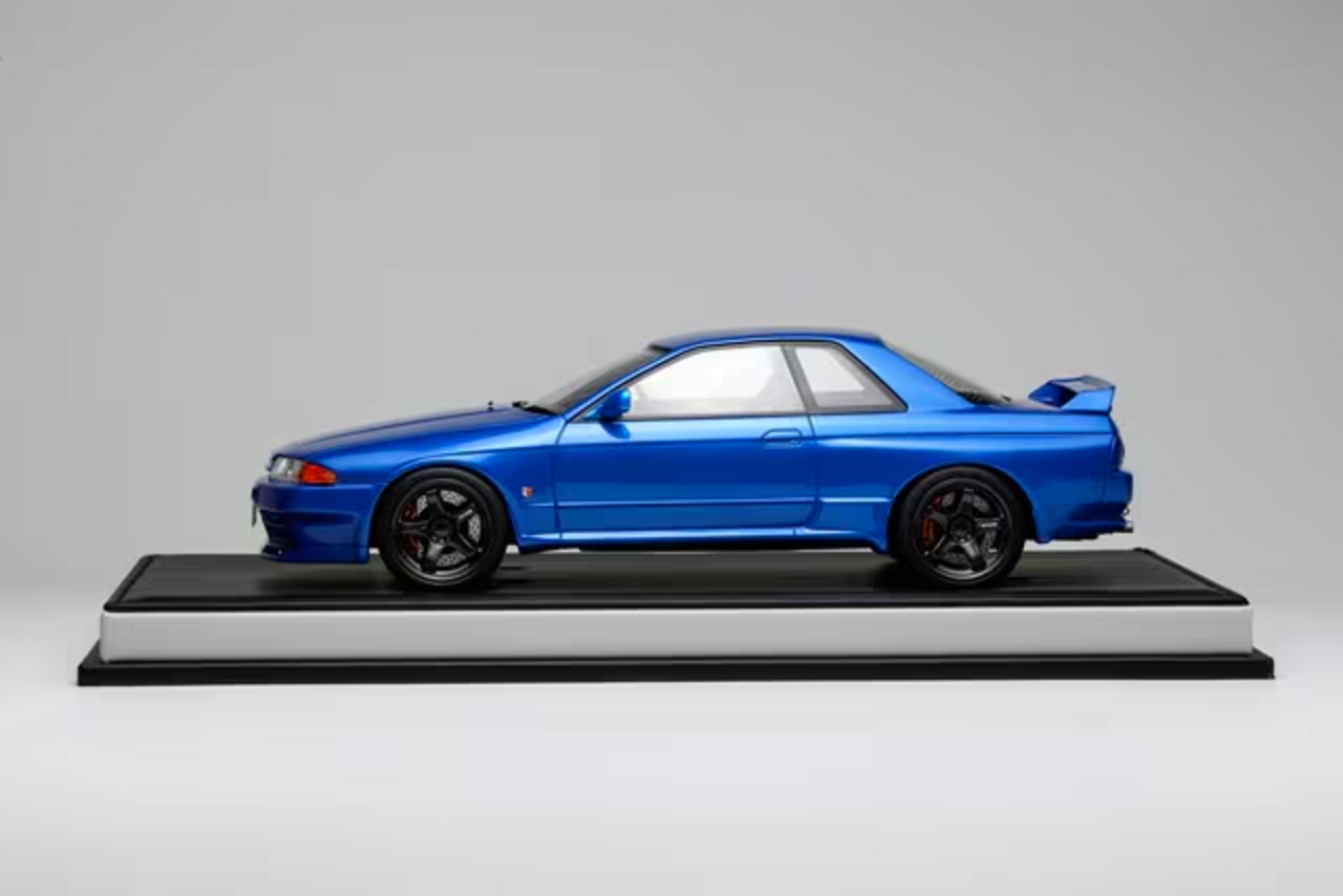 Nissan Nissan Skyline GT-R (R32) Coupe Customized Version 1989 - 1:18 - MotorHelix Nissan Nissan Skyline GT-R (R32) Coupe Customized Version 1989 - 1:18 - MotorHelix
