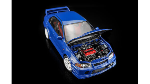 Mitsubishi Mitsubishi Lancer EVO VI GSR Tommy Makinen Edition 2000 - 1:18 - MotorHelix